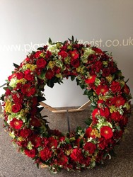 9. Large Easel wreath