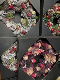 Artificial Christmas Wreaths